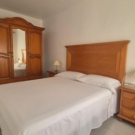 Apartamentos Bajel 카로보네라스 외부 사진