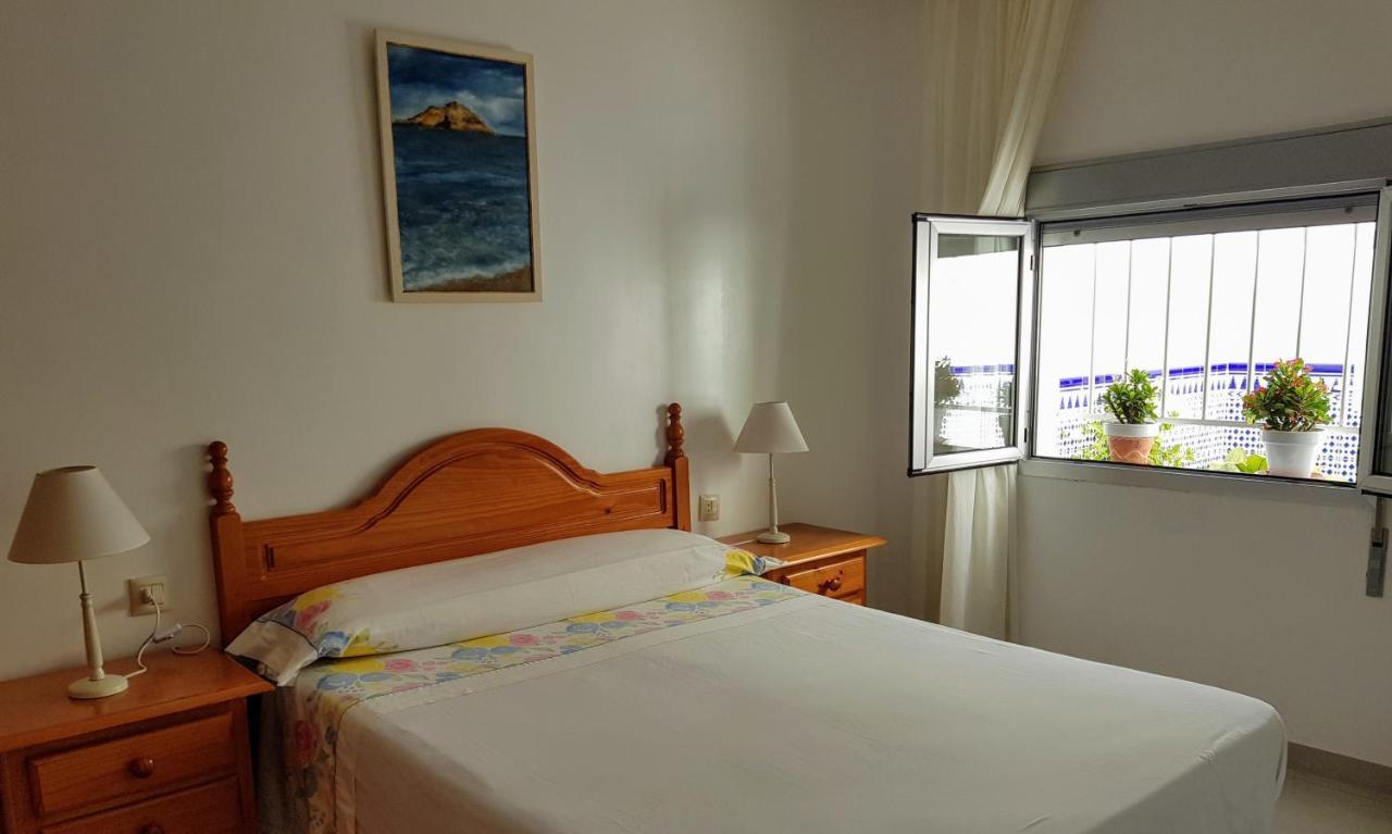 Apartamentos Bajel 카로보네라스 외부 사진