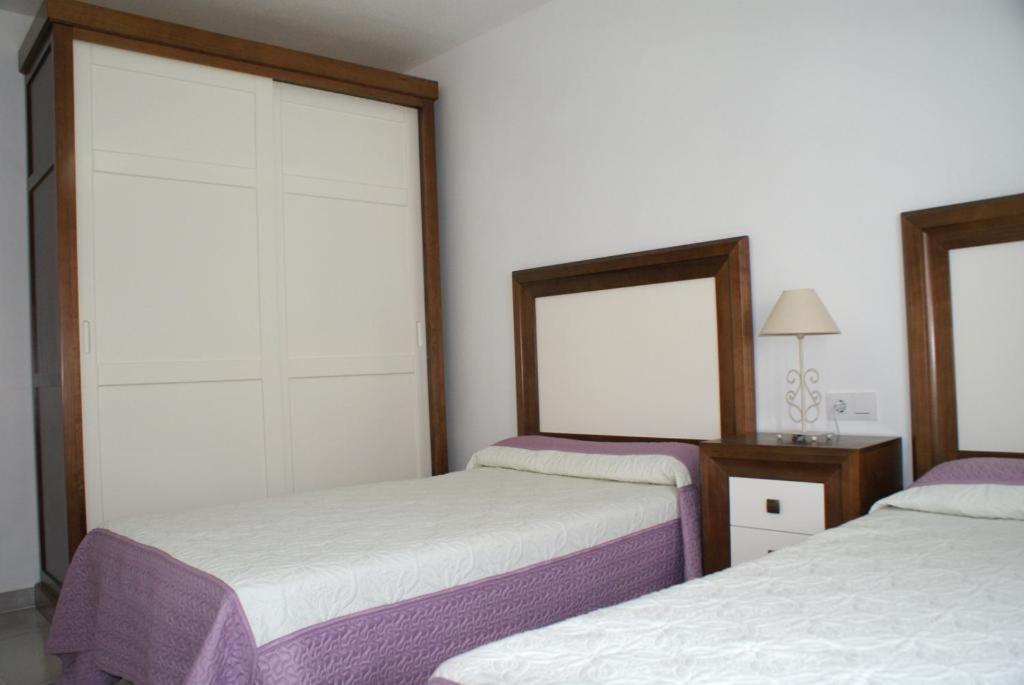 Apartamentos Bajel 카로보네라스 객실 사진